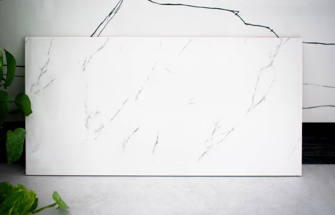 کاشی سفید رگه دار 30 * 60 درجه 2